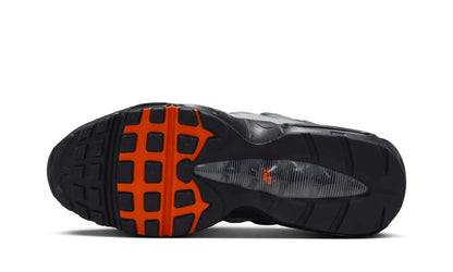 Air Max 95 Black Hyper Crimson